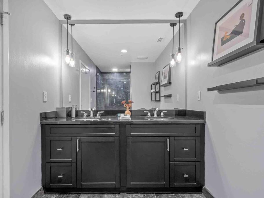 Lovely 2bdrm 2bath Thorton Park With Secure Parking * Orlando