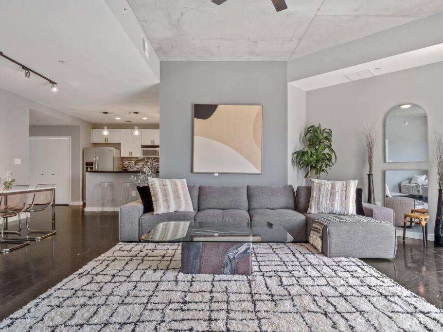 Appartement Lovely 2bdrm 2bath Thorton Park With Secure Parking